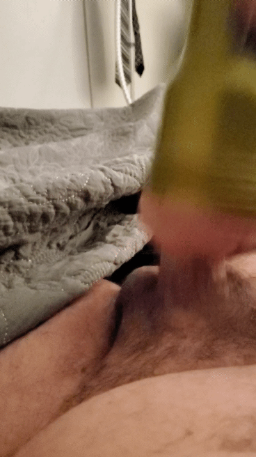 Pumping and cumming with the fleshlight