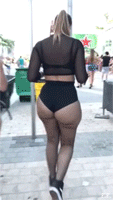 Amateur teenie ❤️ When her big ass crosses the street.