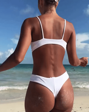 Gif - Dazzling babe dancing beach in bikini