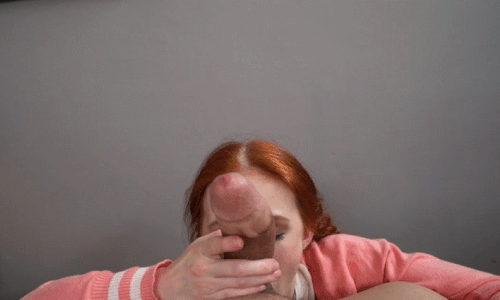 Gif - Dolly Little 38