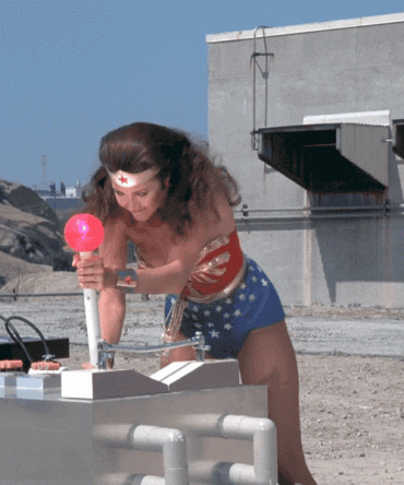 Gif - Lynda Carter as Wonder Woman