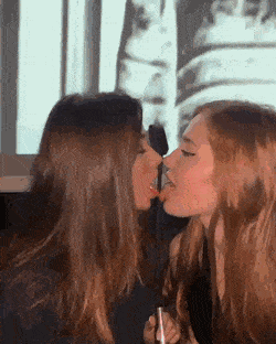 Gif - sexy babesmaking out