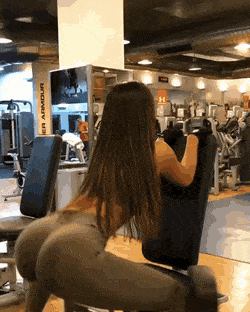 Gif - Hot Babe In Yoga Pants Working Out