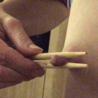 Gif - What a night I brought Chinese takeout to a blind date , she started doing this !